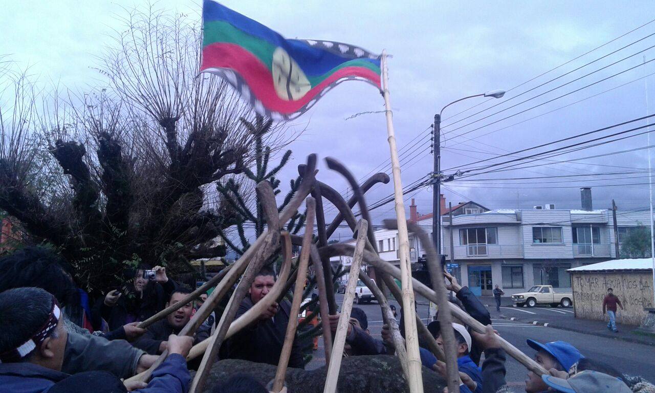 Masivo rechazo a la criminalización de comuneros Mapuche en Curacautín