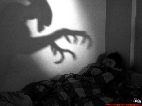 13 Datos sobre la parálisis del sueño que no te dejarán dormir en toda la noche