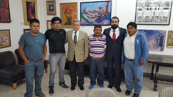 Diputados Gutiérrez y Aguiló se reúnen con familiares de los 43 desaparecidos en Ayotzinapa