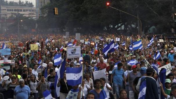 Miles marcharon en Honduras en rechazo a la corrupción
