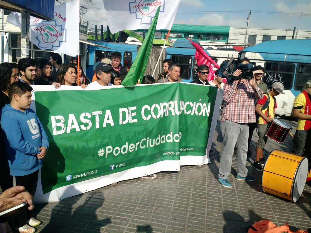 Organizaciones ciudadanas, sociales y políticas marchan en Maipú contra la corrupción