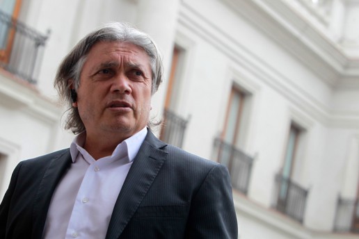 Navarro acusa posible traición por parte de Nueva Mayoría