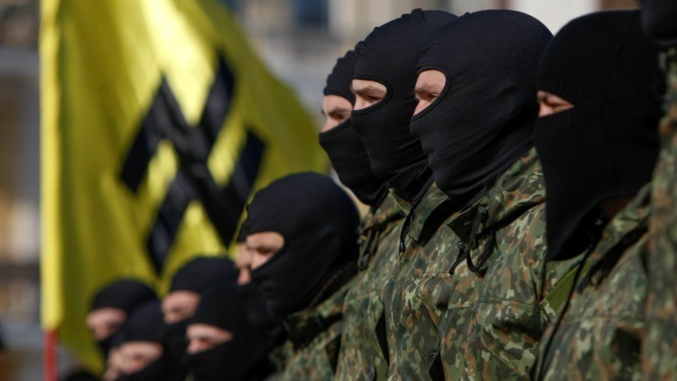 Congresistas prohíben al Pentágono entrenar y armar a un batallón neonazi de Ucrania