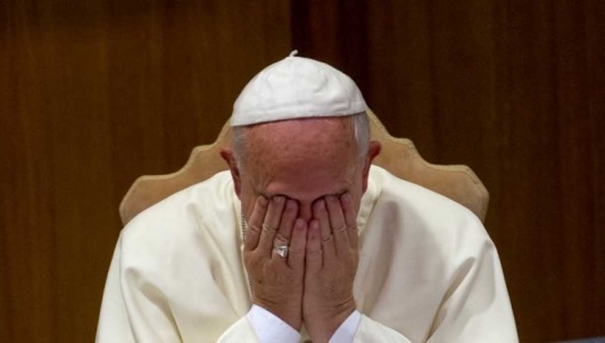 El papa Francisco denuncia el cobro de matrimonios y bautizos en las iglesias