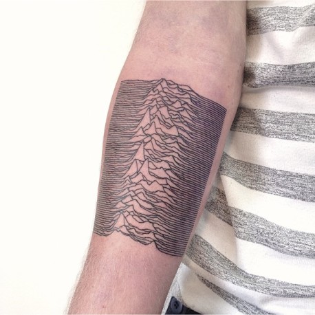 Increíbles tatuajes geométricos de Victor J Webster