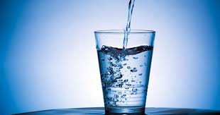 Mejora tu vida tomando vasos de agua a estas horas y en estas cantidades