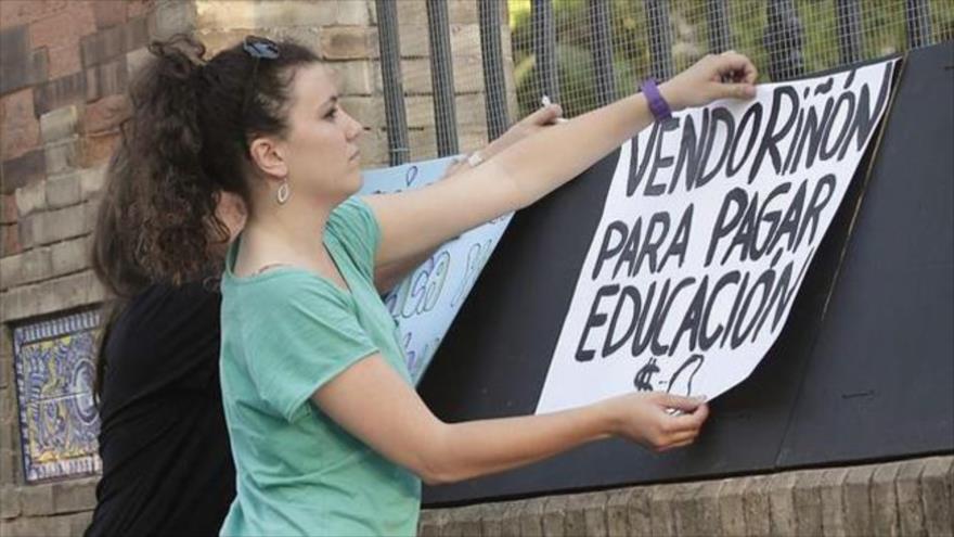 77.000 estudiantes abandonaron la universidad pública española por subida de tasas