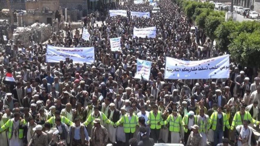 Masiva marcha de yemeníes condena agresión imperialista saudí contra su país
