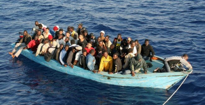 El número de refugiados que cruzan el Mediterráneo aumentó un 83% en los primeros seis meses del año