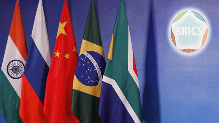 «No a la confrontación»: Lanzan campaña en EE.UU. exigiendo cooperación con el BRICS