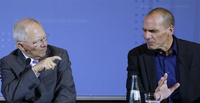 Varoufakis: «Alemania quiere el ‘Grexit’ para después someter a Francia e imponerse en Europa»