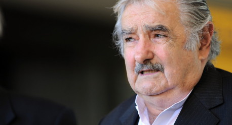 Uruguay: Pepe Mujica dice que se quiere «matar burocráticamente» a ley que regula la marihuana