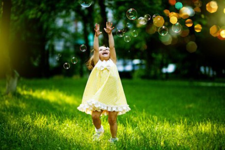 Niños libres, adultos felices
