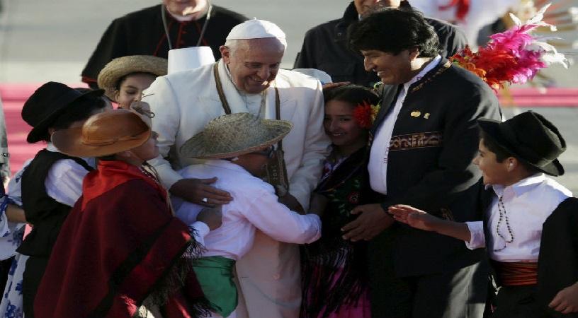 Papa Francisco en Bolivia: «Estoy pensando acá en el mar… El diálogo es indispensable»