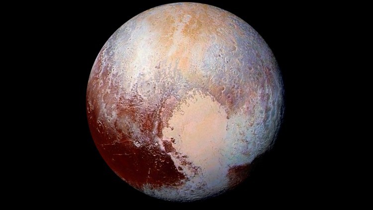 La sonda New Horizons fotografía un «enigmático patrón» de hoyos en la superficie de Plutón