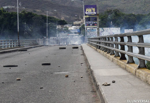 Frontera entre Colombia y Venezuela cerrada por enfrentamientos
