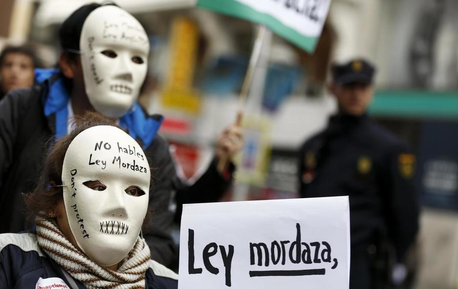 España: Entra en vigor la ‘Ley Mordaza’