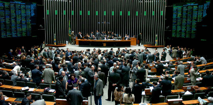 Brasil da un paso para eliminar la reelección de cargos públicos