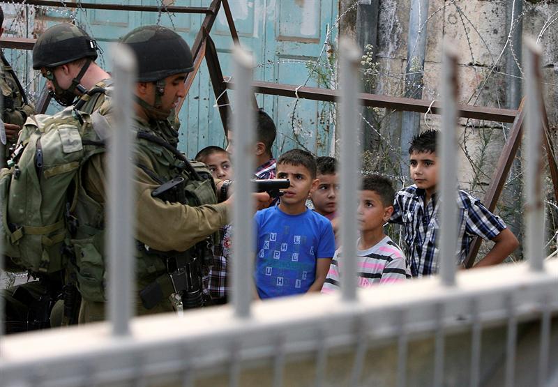 Human Rights Watch denuncia maltrato a niños palestinos por fuerzas israelíes
