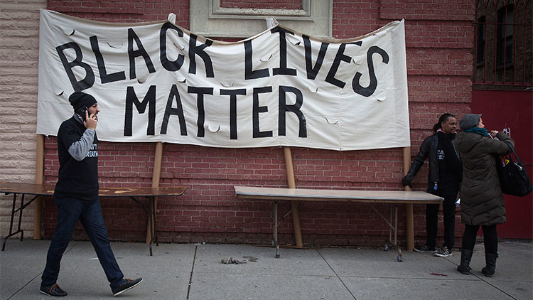 Político estadounidense: «El lema ‘la vida de los negros importa’ ofende a los blancos»
