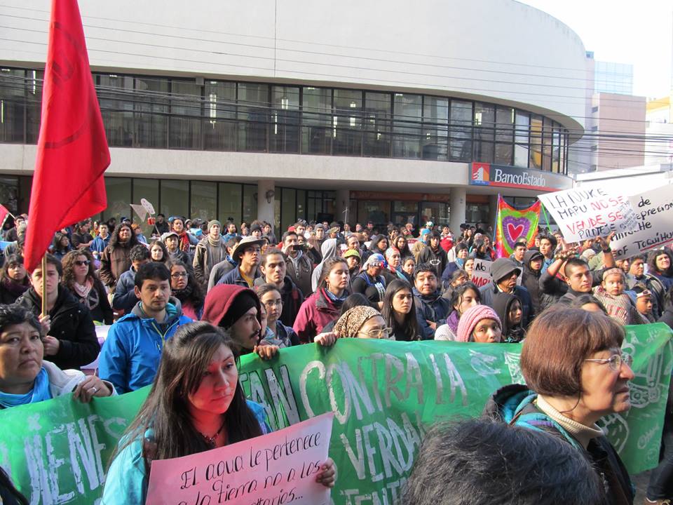 Organizaciones y comunidades mapuche emplazan a Huenchumilla a revertir aprobación de hidroeléctrica Añihuarraqui