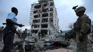 Ataque terrorista en Somalia deja más de 12 muertos y 20 heridos