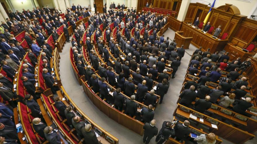 Empresarios ucranianos compraron escaños parlamentarios por millones de dólares