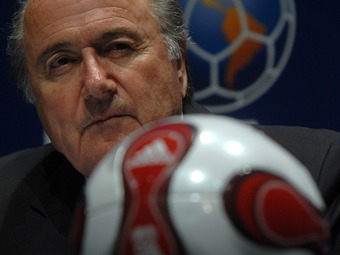 Blatter: «Sé que soy un hombre honesto»