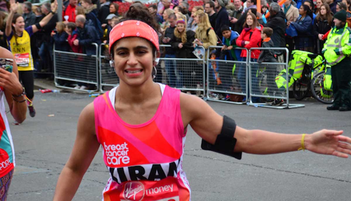 Esta mujer corrió una maratón con la regla, sin protección y tiene un motivo reivindicador