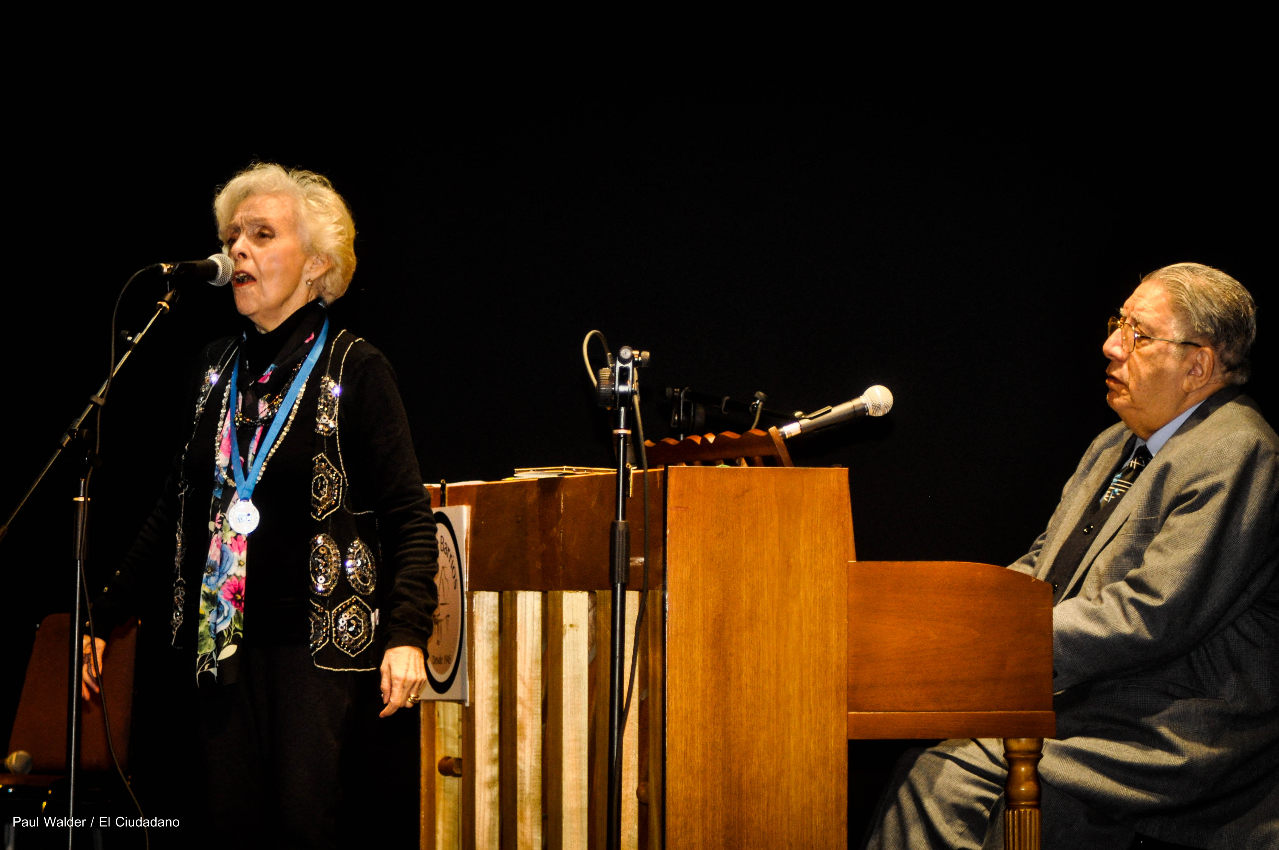 Exitoso lanzamiento del disco «90… y qué» de la multifacética artista Carmen Barros