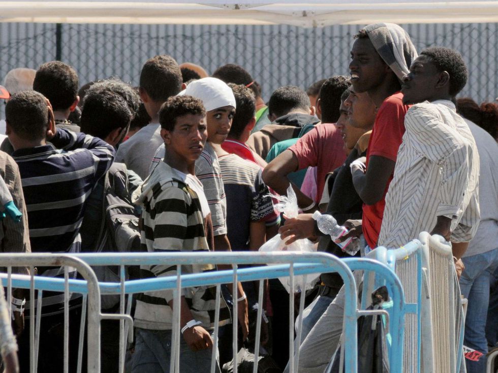 Hallados 50 cadáveres en la bodega de un barco de refugiados