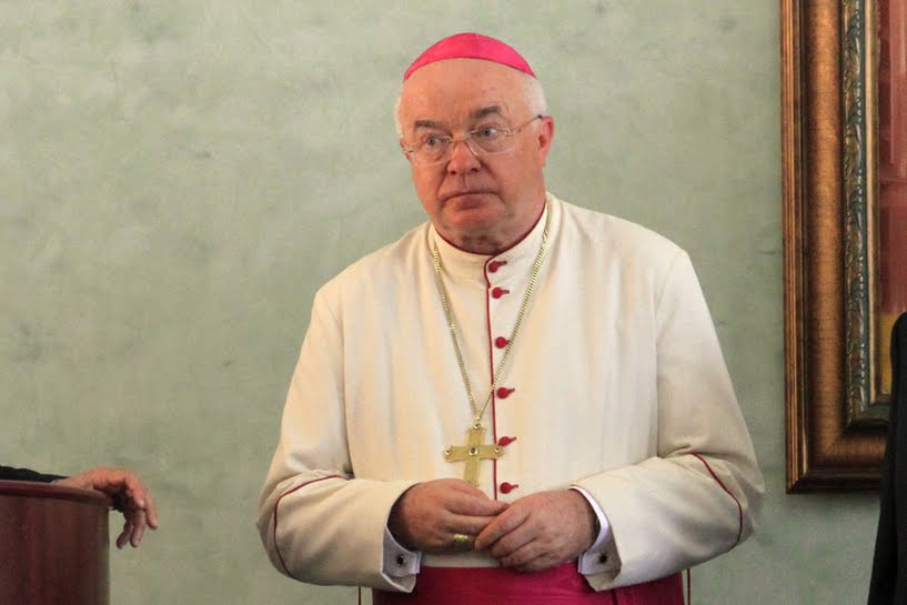 Muere exnuncio polaco Józef Wesolowski acusado de pederastia