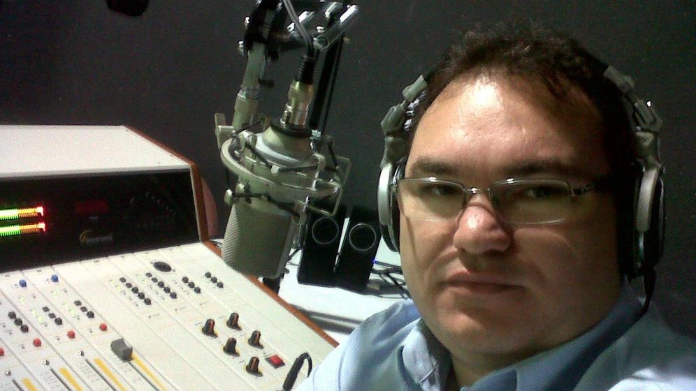 Brasil: Asesinan a un periodista durante la emisión en vivo de su programa
