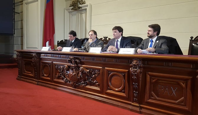 Guido Girardi: «La contaminación discrimina, afecta a los más vulnerables y es generada por los más ricos»