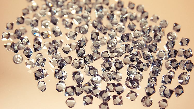 ¿Joyas de lujo al alcance de todos? Ahora es posible fabricar diamantes en microondas