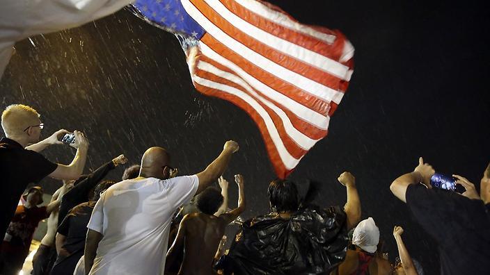 Estado de emergencia en Ferguson por nuevas protestas antiracistas