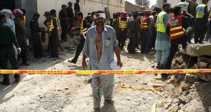 Al menos 20 muertos en atentado suicida en Pakistán