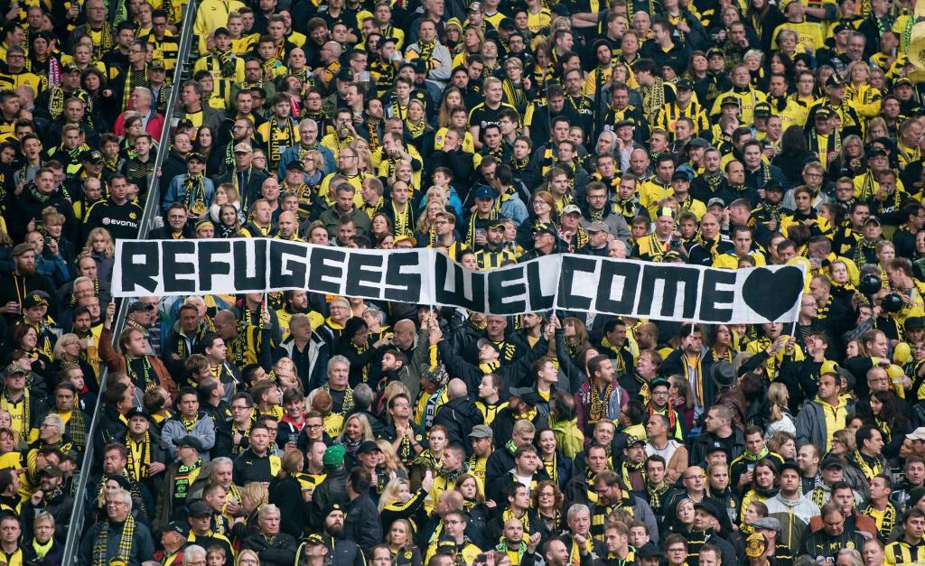 La ayuda de la Unión Europea a los refugiados nació en las tribunas de fútbol