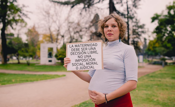 Criminalización absoluta del aborto: una deuda pendiente en el Día Internacional de la Mujer