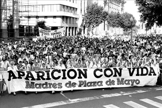 Madres de Plaza de Mayo buscan “crear medios para la libertad”