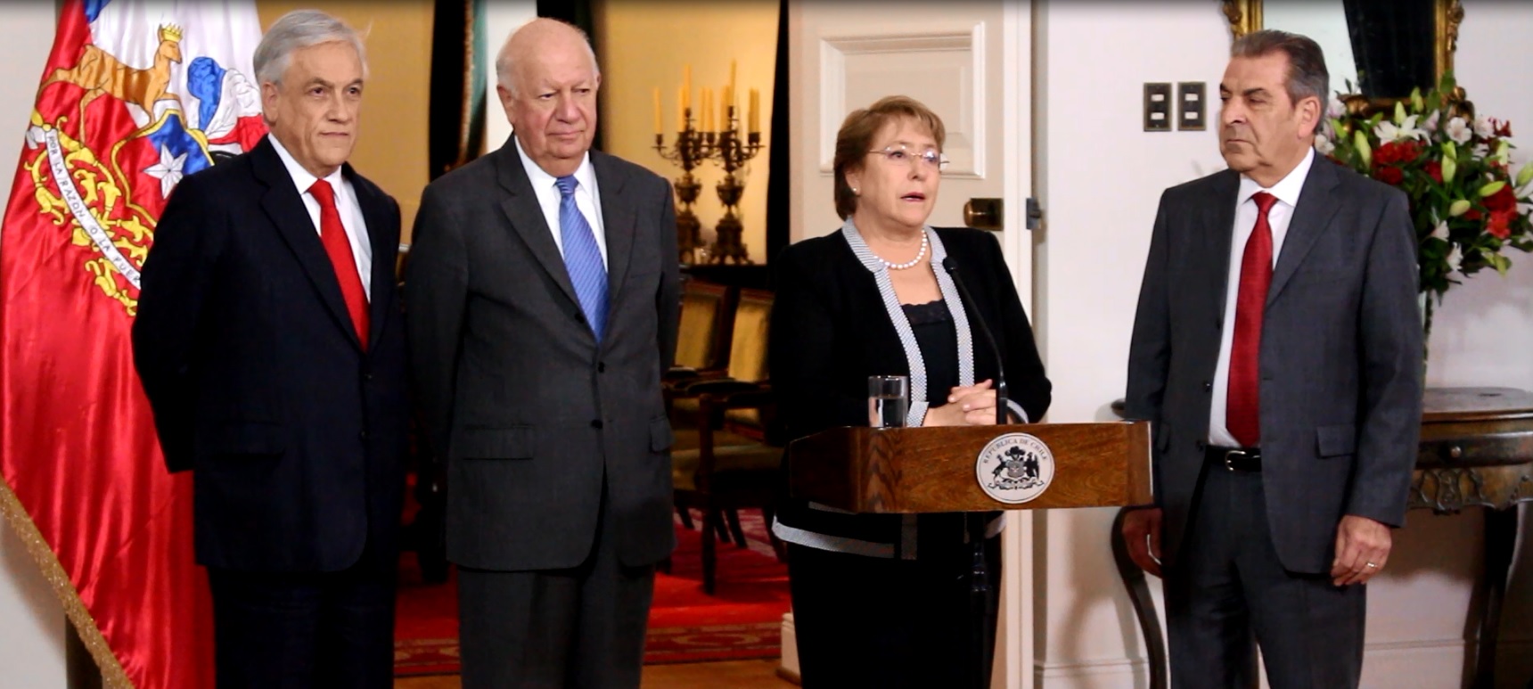 Bachelet tras reunión con ex presidentes: «Esta es una expresión de unidad nacional»