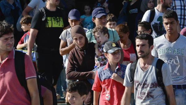 Grecia: más de cuatro mil refugiados llegan al Puerto del Pireo