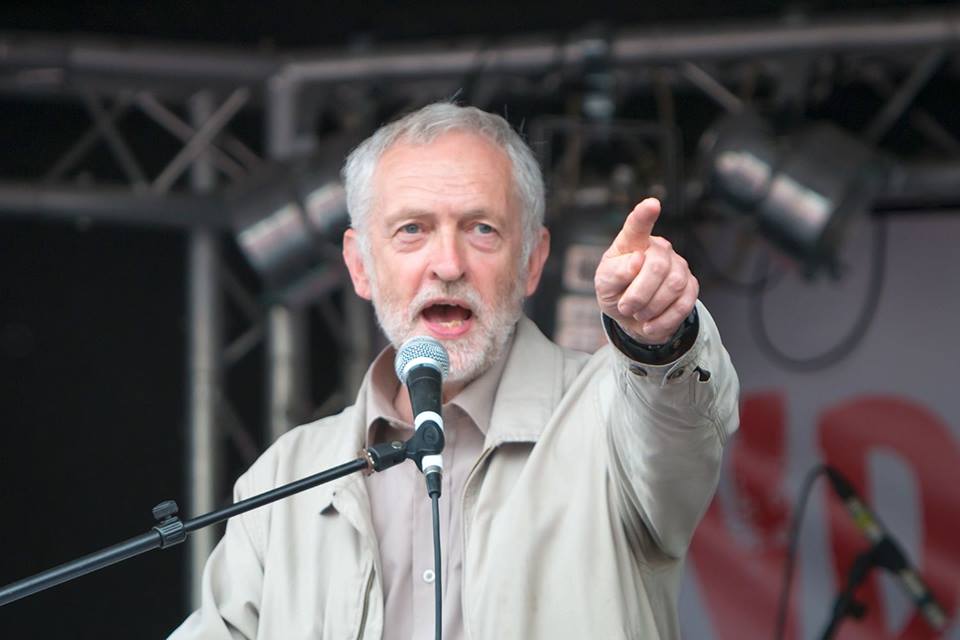 Reino Unido: Líder laborista busca crear alianza de izquierdas en Europa