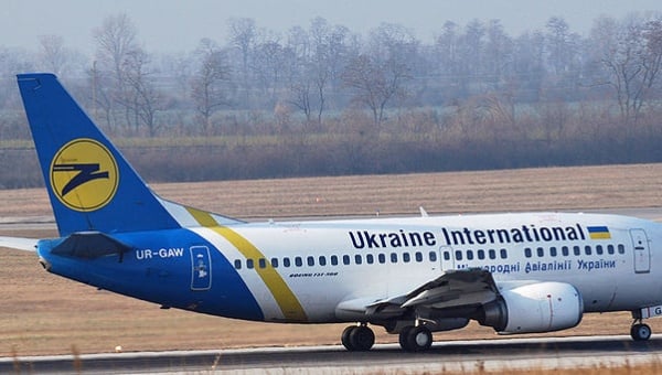 Rusia prohíbe vuelos de aerolíneas ucranianas