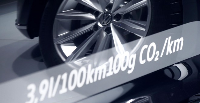 Volkswagen admite que usó en sus coches un software ilegal para falsear las emisiones contaminantes