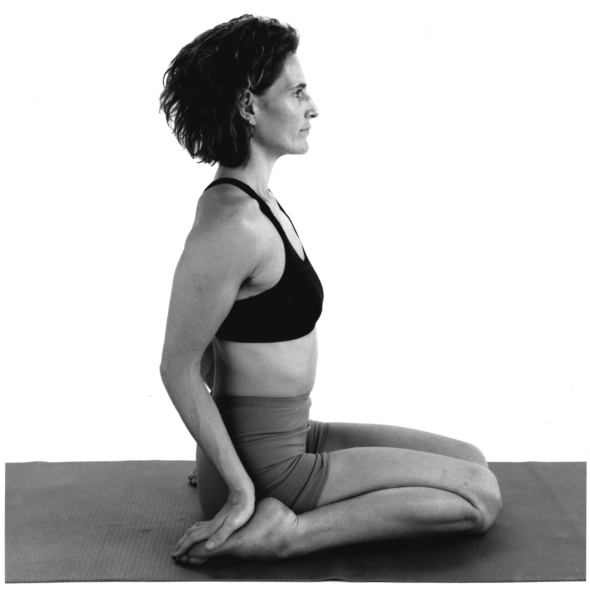 Descubre las mejores posturas que se practican en el yoga