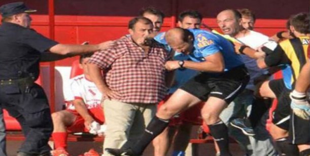 Corte condena a seis meses de prisión a padre de jugador que agredió a un árbitro