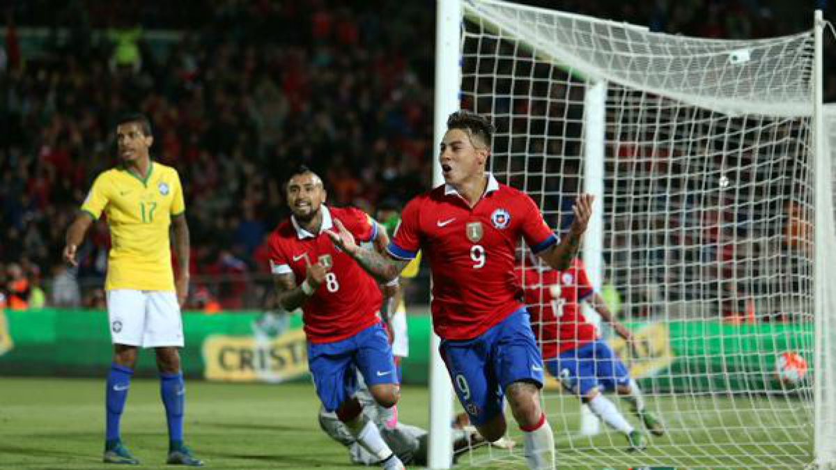 Por primera vez, Chile supera a Brasil en el ranking FIFA