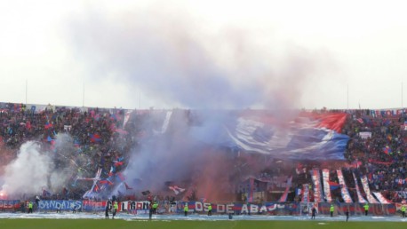 Masivos «banderazos» adornan la previa del Superclásico