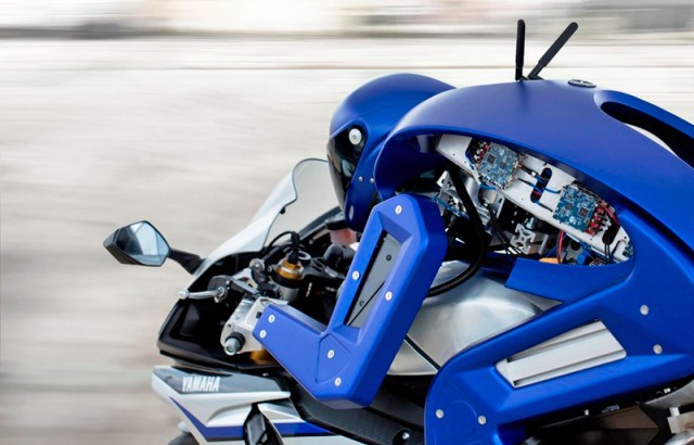 Motobot: el robot motociclista de Yamaha diseñado para superarnos